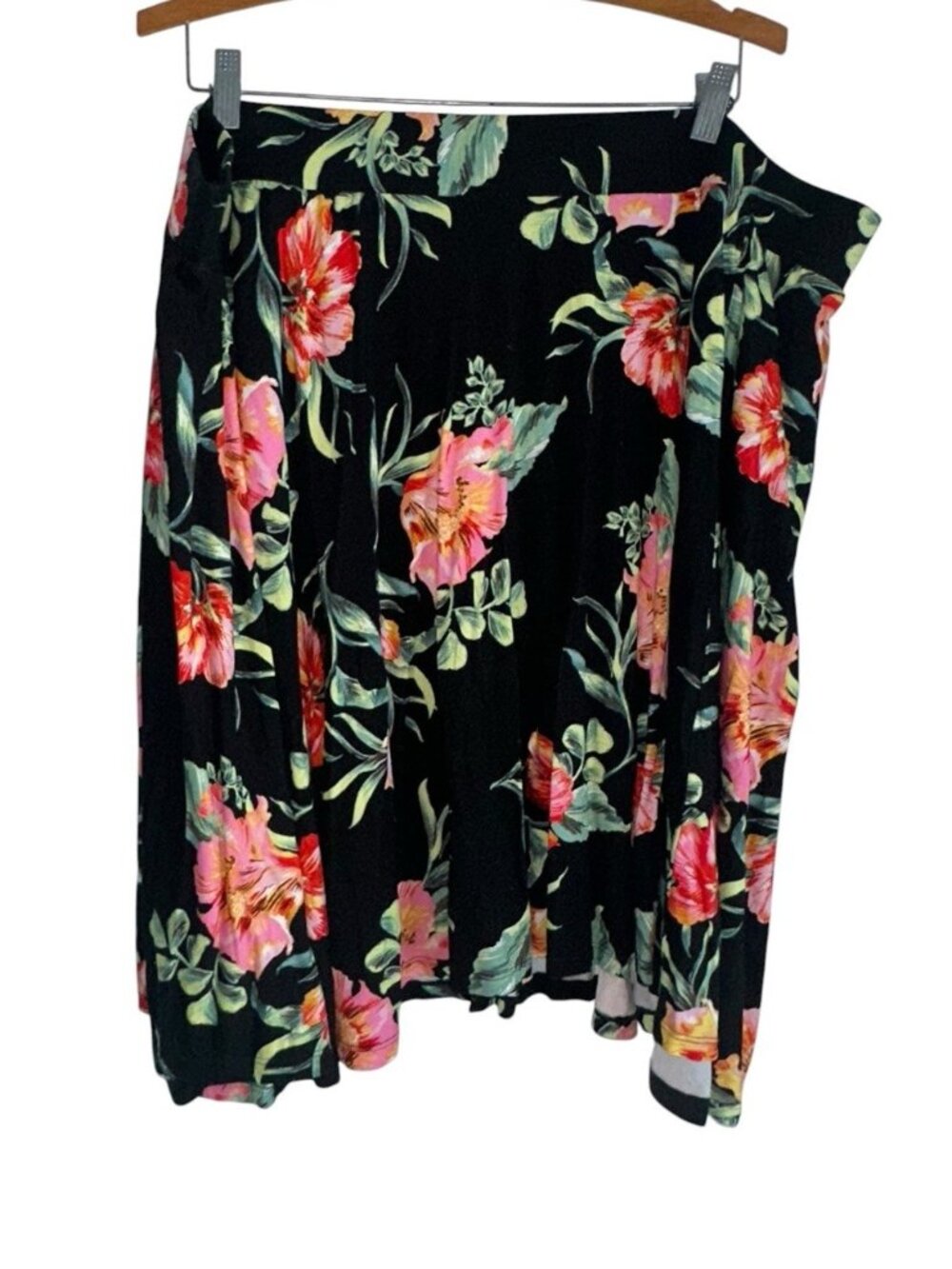 Torrid Black Floral Print Knit Super Soft Skater Skirt Size 4X Whimsygoth